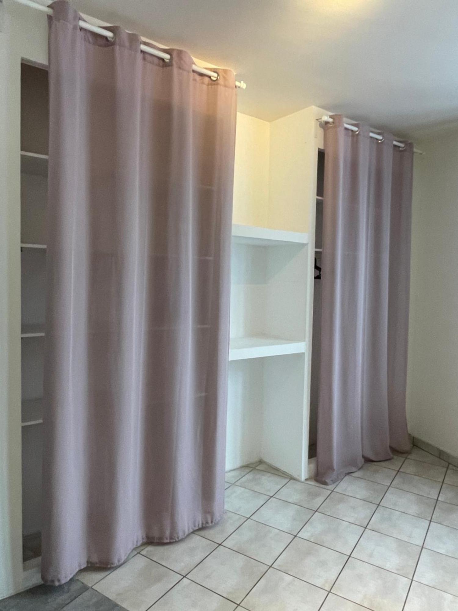 Appartement Grand T2 Sur Cour à Aufferville Extérieur photo